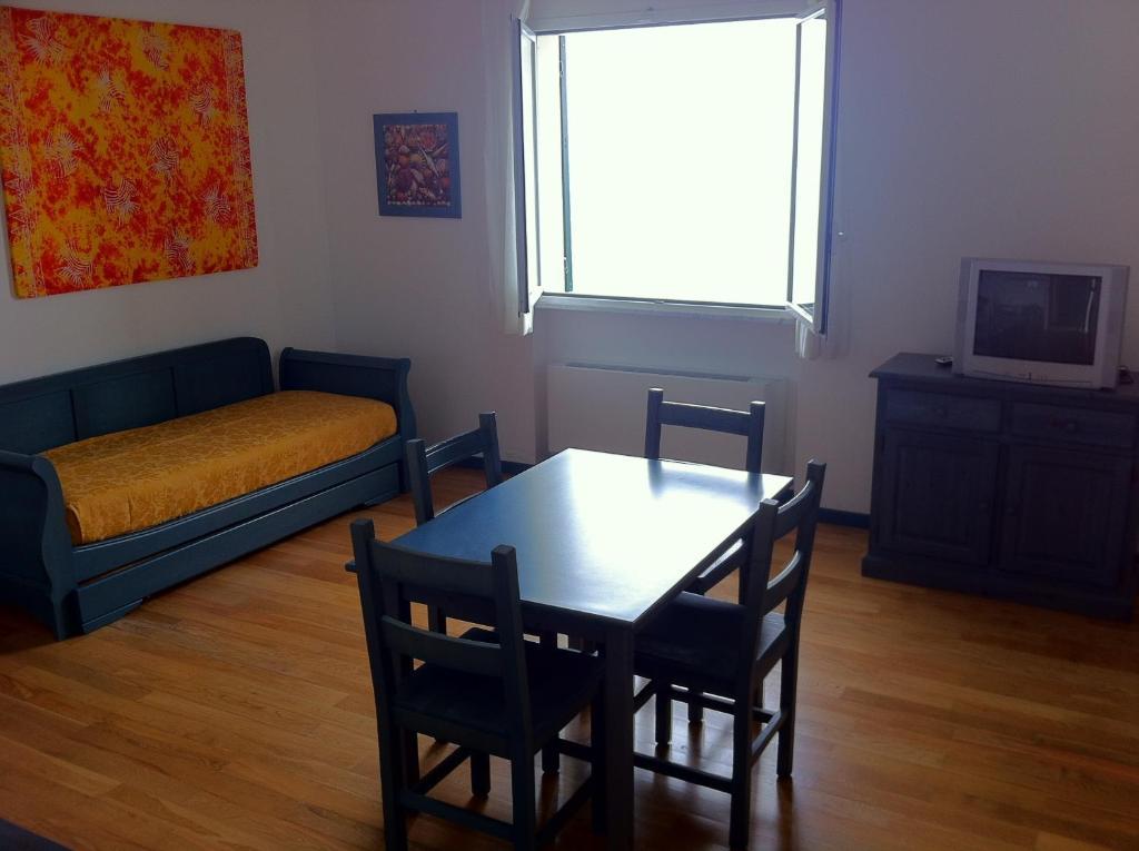Residence Borgo San Sebastiano Bergeggi Habitación foto