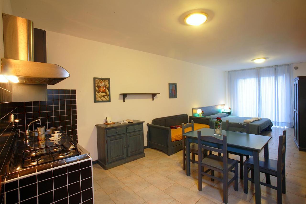 Residence Borgo San Sebastiano Bergeggi Habitación foto