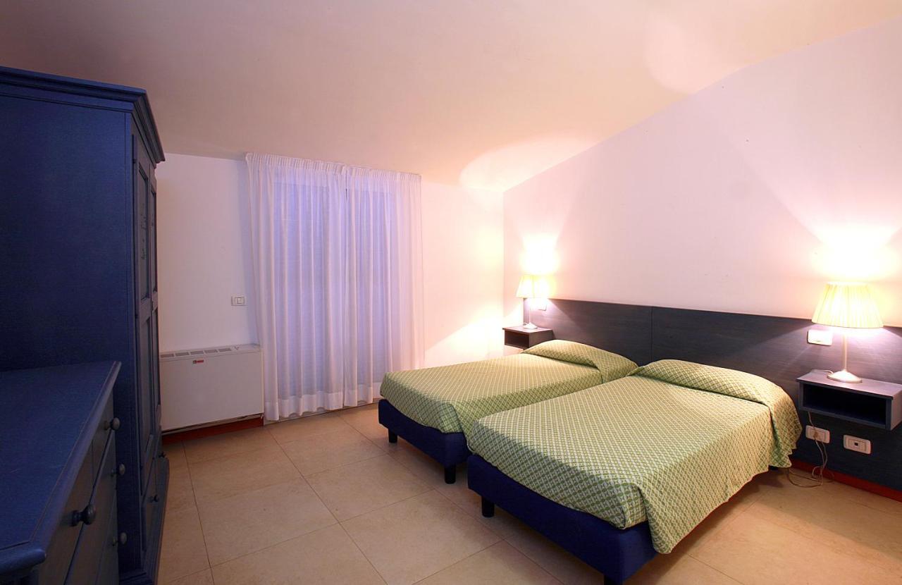 Residence Borgo San Sebastiano Bergeggi Habitación foto