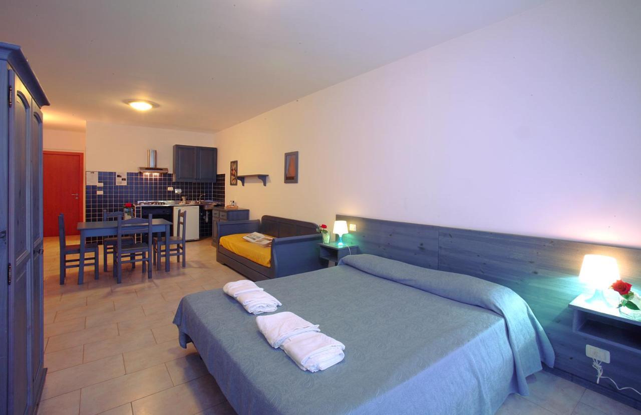 Residence Borgo San Sebastiano Bergeggi Habitación foto